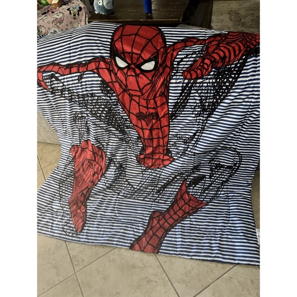 Spider-Man‎ Twin Comforter Boys Bedding Barely Used! - Picture 1 of 5